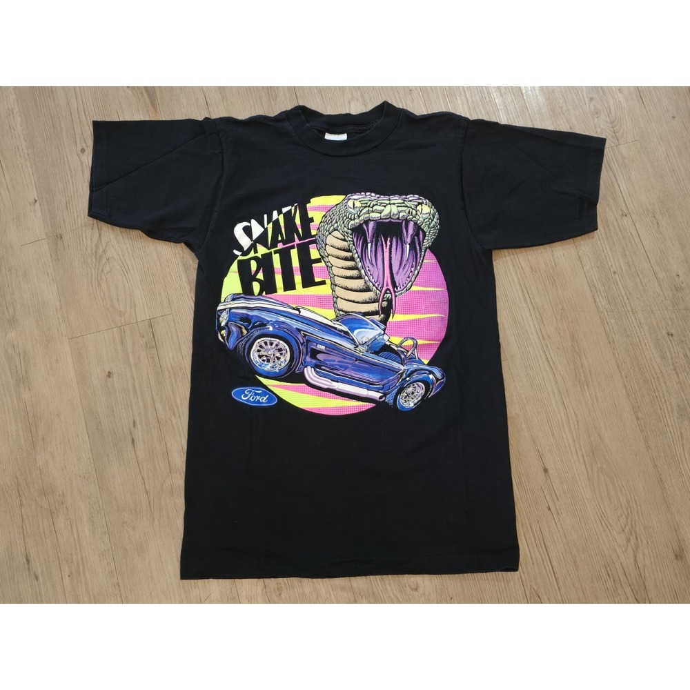 Vintage 90's Ford Cobra Snake Bite Neon Graphic Print T Shirt Size Size M‎